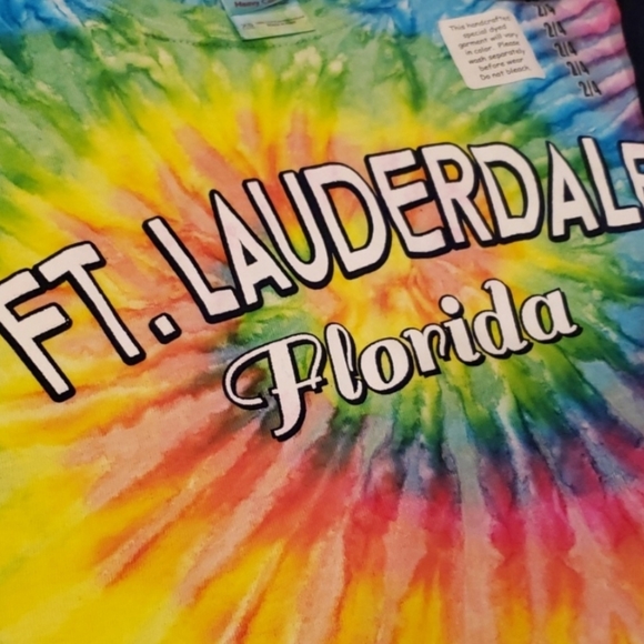 B1G1! XS Size 2/4 | T-shirt Bundle of 2 | Ft. Lauderdale - Picture 2 of 6